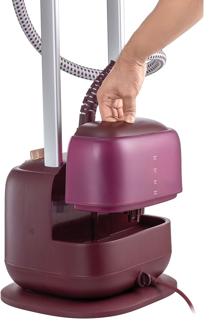 مكواة بخار عمودية ديجيتال للملابس من بلاك+ديكر، عمودين، 2400 وات، 6 مستويات - GSTD2450-B5 - الصورة 2