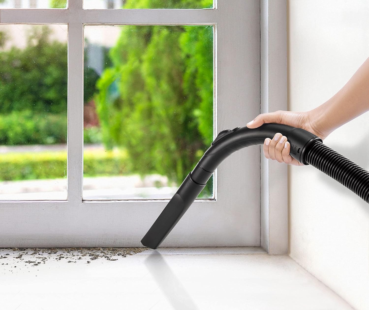 بلاك اند ديكر مكنسة برميل، 1610 وات، فضي/اسود - WV1450-B5 - الصورة 2