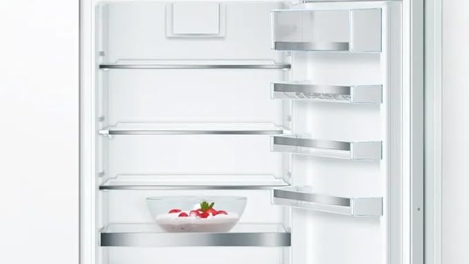 ثلاجة بوش المدمجة من السلسلة 6 مع فريزر سفلي، سعة 254 لترًا، أبعاد 177.2 × 55.8 سم، صنعت في ألمانيا - KIN86AF3M8 - الصورة 4