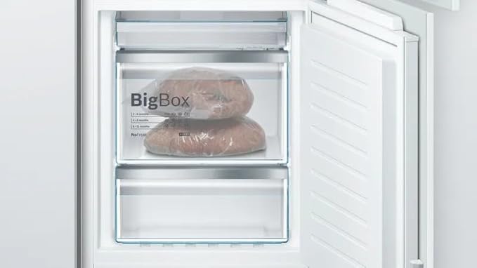 ثلاجة بوش المدمجة من السلسلة 6 مع فريزر سفلي، سعة 254 لترًا، أبعاد 177.2 × 55.8 سم، صنعت في ألمانيا - KIN86AF3M8 - الصورة 6