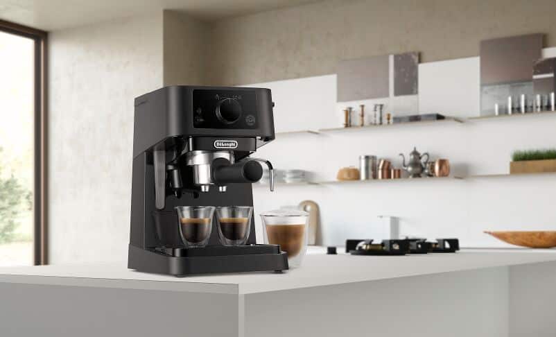 De’Longhi Stilosa Manual Espresso Coffee Machine, 1100 Watt, Black - EC235.BK - Image 2