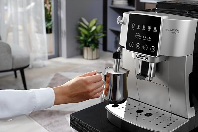 آلة قهوة ديلونجي ماجنيفيكا ستارت الأوتوماتيكية بالكامل، مثالية لتحضير قهوة الإسبريسو، والأمريكانو، والكابتشينو، واللاتيه ماكياتو - فضي/أسود - ECAM220.31.SB (ضمان دولي) - الصورة 4