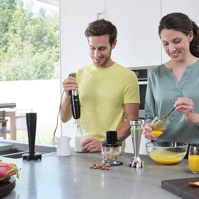 خلاط يدوي براون ملتي كويك 9 MQ مع خاصية التحكم النشط في تناثر المكونات، خلاط، مفرمة مع خفاقة، 1200 واط، أسود/فولاذ مقاوم للصدأ - MQ 9147X - الصورة 2